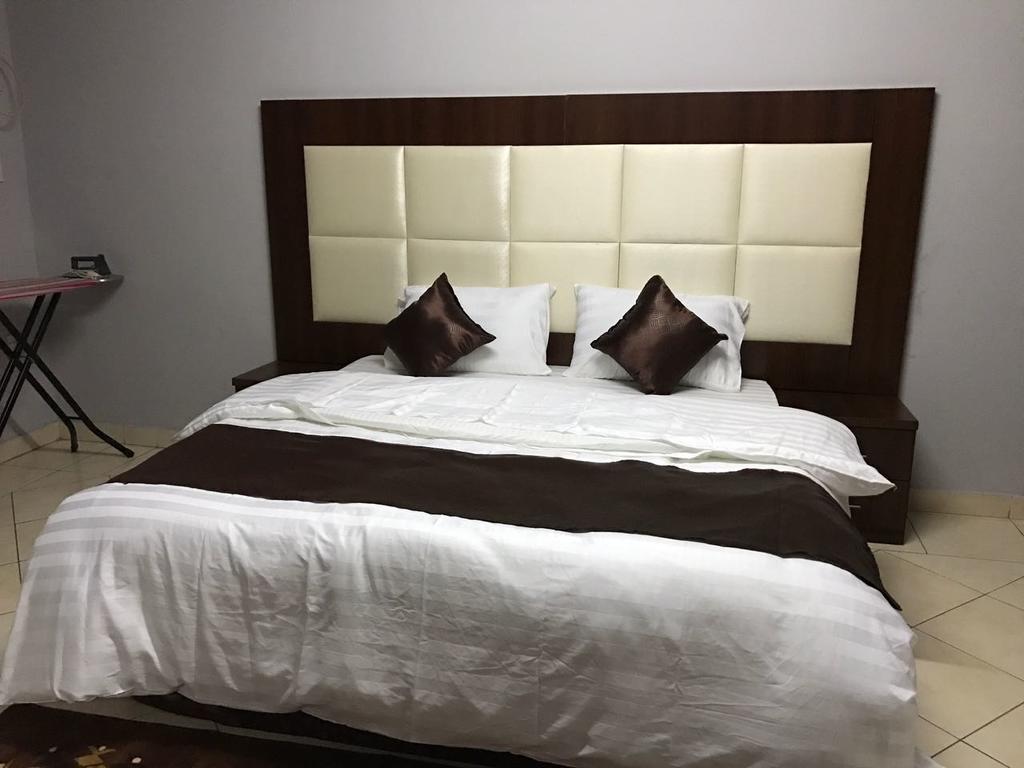 Bayetak Al Zahi Furnished Apartments ジェッダ エクステリア 写真